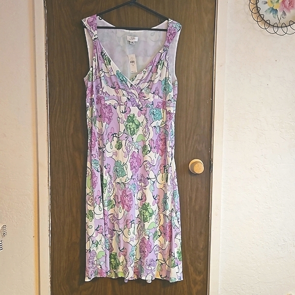 LOFT Dresses & Skirts - LOFT summer dress